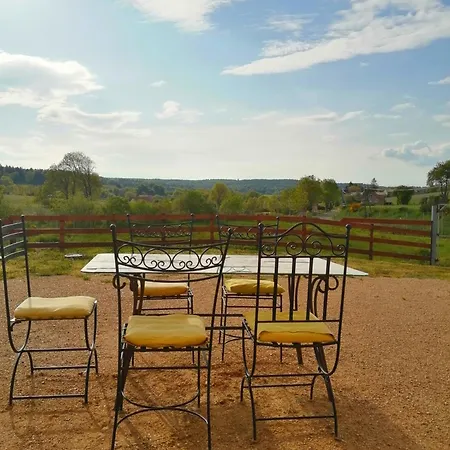 La Passerelle Ferme De Bien-etre Homestay *
